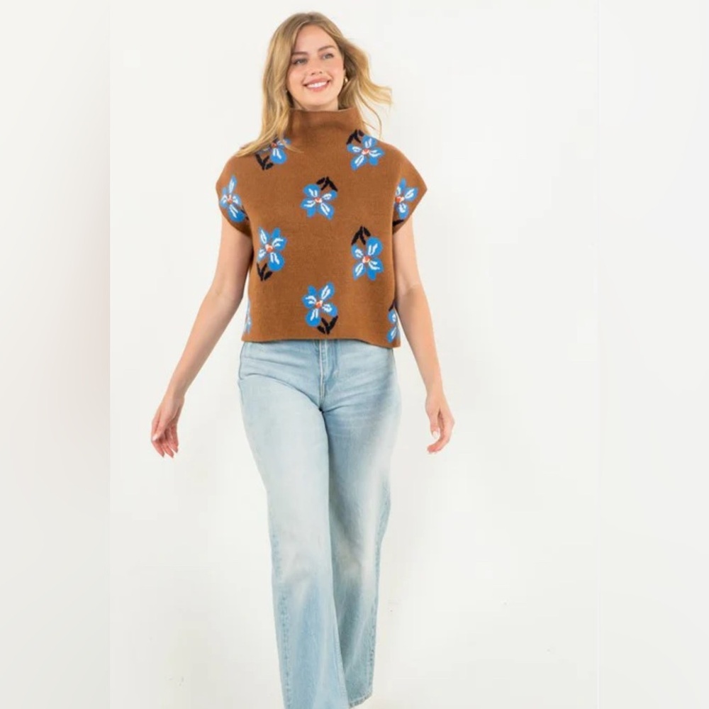 THML Knit Cowl Neck Chestnut Sleeveless Sweater With Blue Florals Size Large - Picture 2 of 10